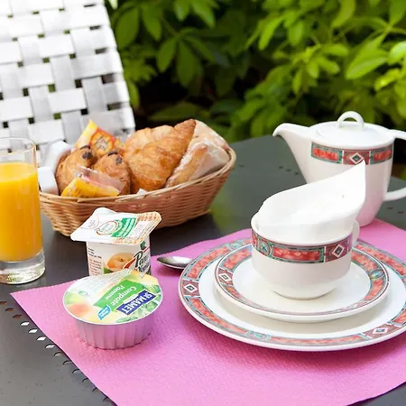 Saphir Grenelle Hotel