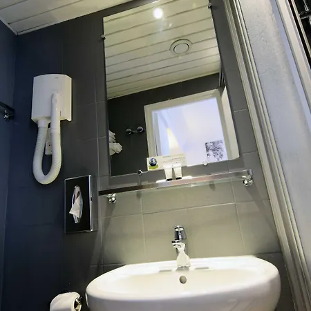 Hotel Saphir Grenelle 3*