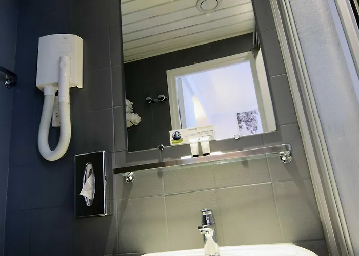 Szálloda Saphir Grenelle 3*