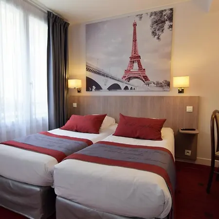 Отель Saphir Grenelle 3*