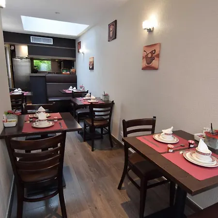 Saphir Grenelle Отель Париж