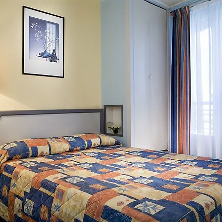 Отель Saphir Grenelle Париж
