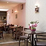 Otel Saphir Grenelle