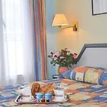 Saphir Grenelle 3* Paris