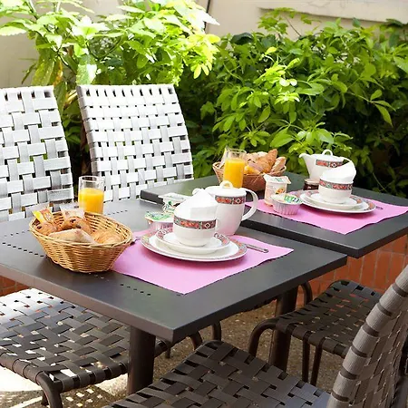 Otel Saphir Grenelle
