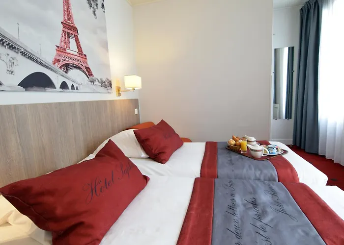 Отель Saphir Grenelle