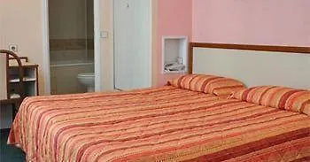 Saphir Grenelle Париж